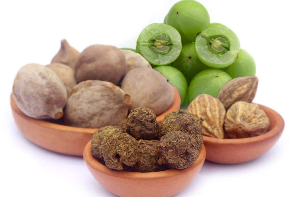 Propiedades de la Triphala en Ayurveda Centro de retiros y desarrollo